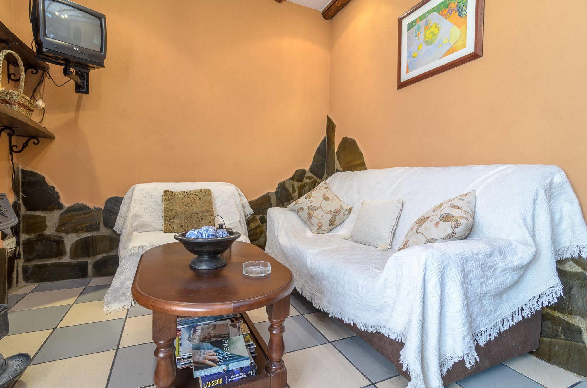 Lanjaron Rural Apartamentos Ngoại thất bức ảnh