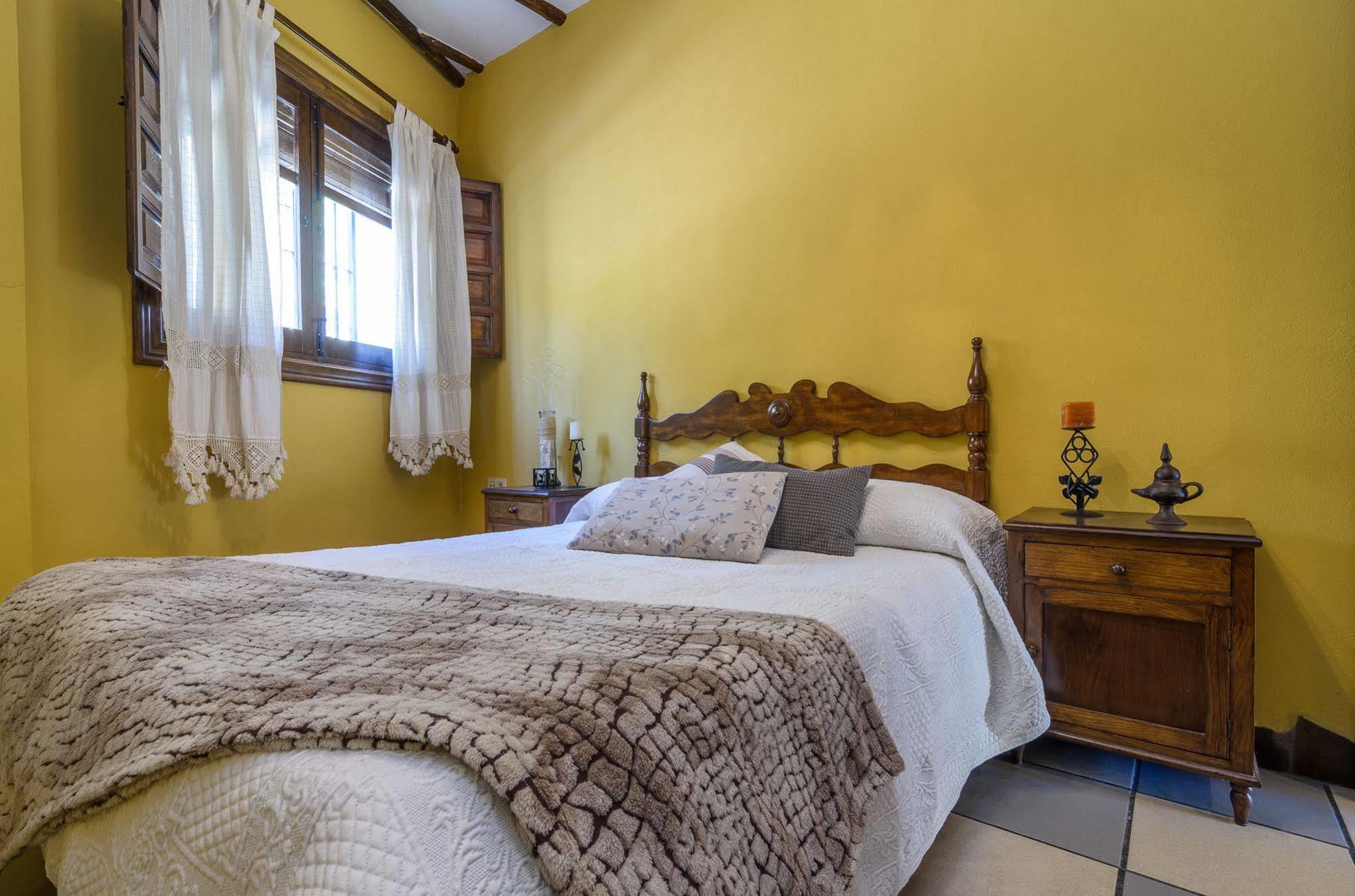Lanjaron Rural Apartamentos Ngoại thất bức ảnh
