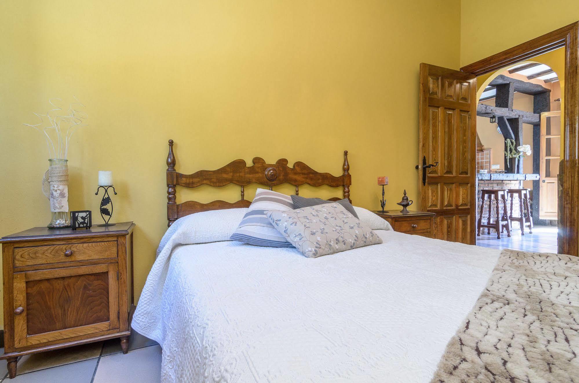 Lanjaron Rural Apartamentos Ngoại thất bức ảnh